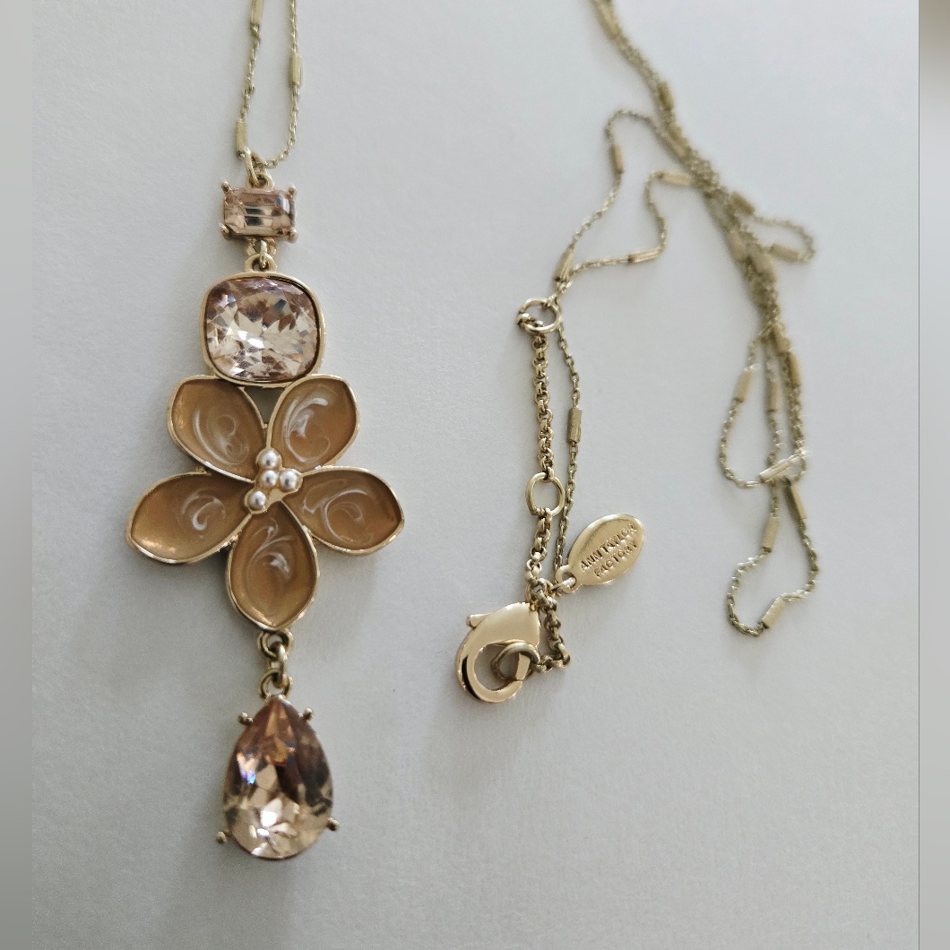 Ann Taylor Necklace 32